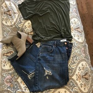 NWT Forever 21 easy fit jeans👀